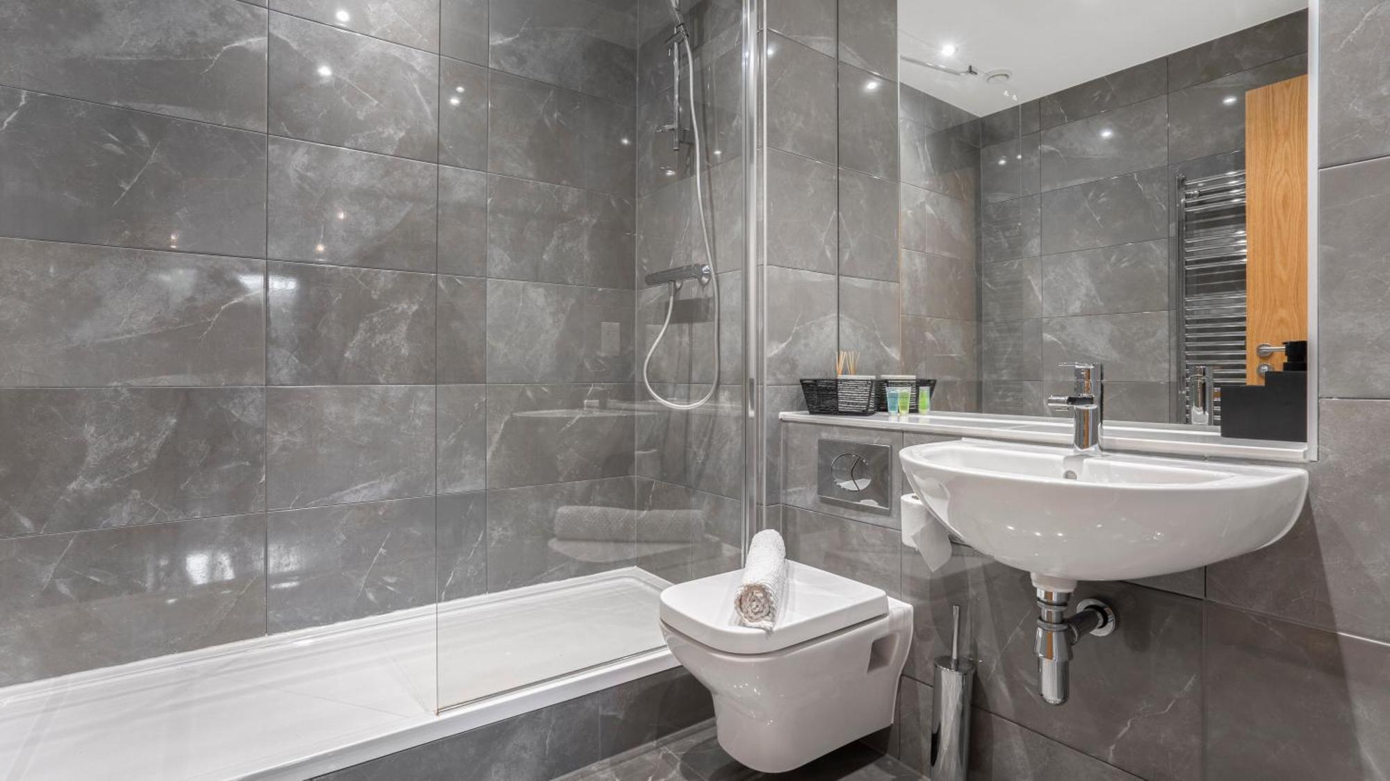 Axium Escape- 2 Bed Apartment, Birmingham City Centre Esterno foto